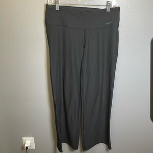 Nike Women's‎ Dri-Fit Legend Classic Fit Leggings Wide Leg Black Size Medium